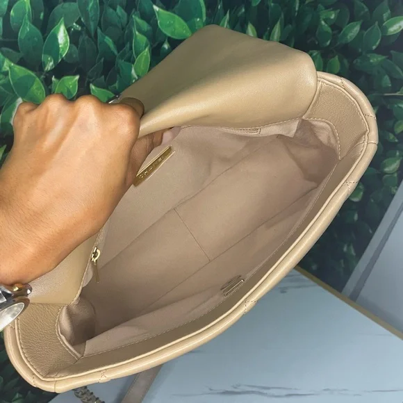 CHANEL PURSE 100% AUTHENTIC CHANEL BAG CHANEL 19 FLAP BAG - Picture 11 of 15